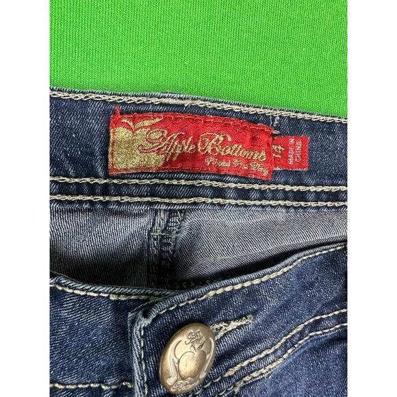 Apple Bottom Jeans Capris Women's 14 Embroidered Pockets Stretch Denim Y2K - Picture 2 of 15